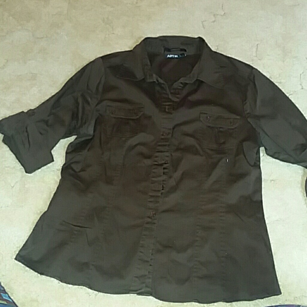 Apt. 9 button up